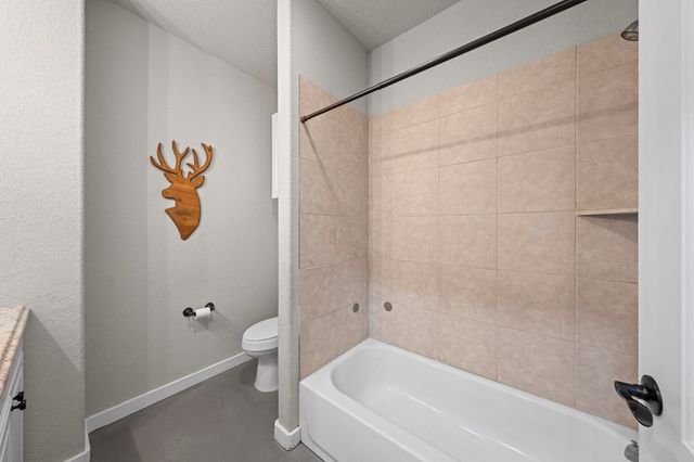 120 Ivy Lane, Kerrville, TX 78028