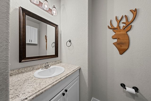 120 Ivy Lane, Kerrville, TX 78028