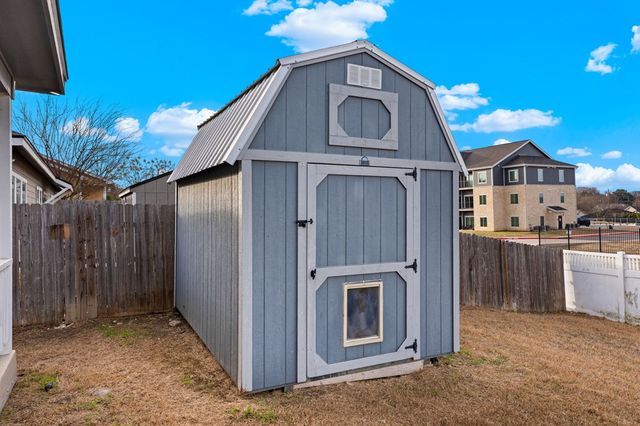 120 Ivy Lane, Kerrville, TX 78028