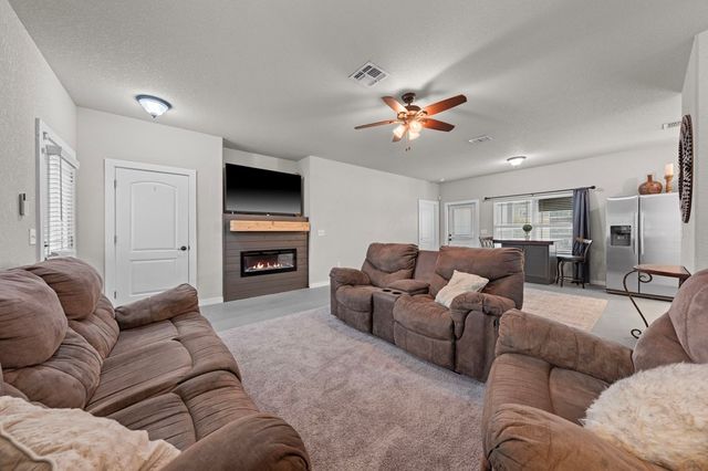 120 Ivy Lane, Kerrville, TX 78028