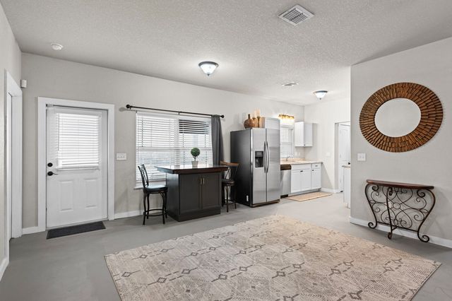 120 Ivy Lane, Kerrville, TX 78028