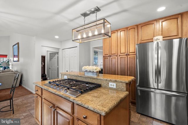 14221 PLEASANT VIEW DR, Bowie, MD 20720