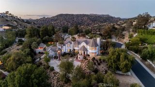 1 Mustang Lane, Bell Canyon, CA 91307