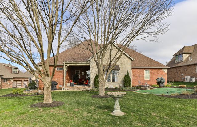 6184 S Riverbend Road, Springfield, MO 65810