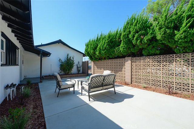 6692 Sutton, Westminster, CA 92683