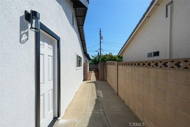 6692 Sutton, Westminster, CA 92683