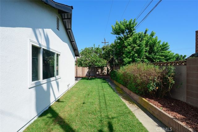 6692 Sutton, Westminster, CA 92683