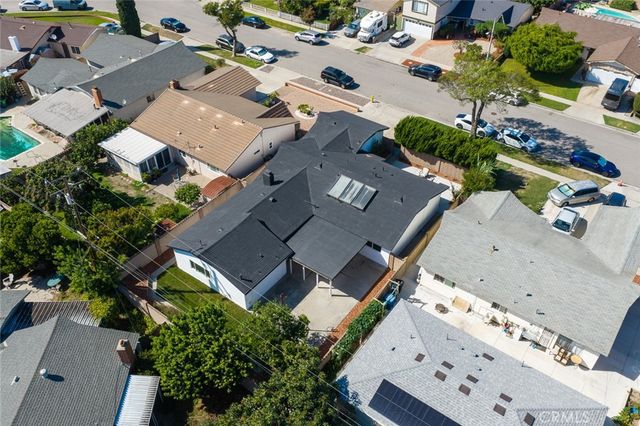 6692 Sutton, Westminster, CA 92683