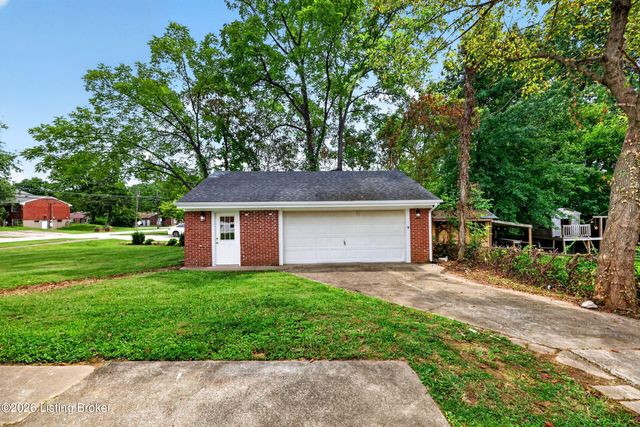 5501 Fran Ct, Louisville, KY 40291