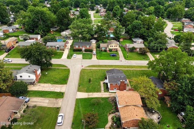 5501 Fran Ct, Louisville, KY 40291