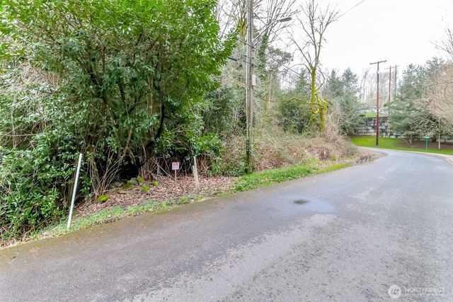 12613 35th Avenue S, Tukwila, WA 98168