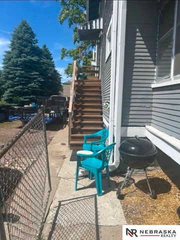 2864 Bristol Street, Omaha, NE 68111