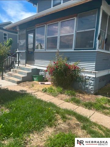 2864 Bristol Street, Omaha, NE 68111