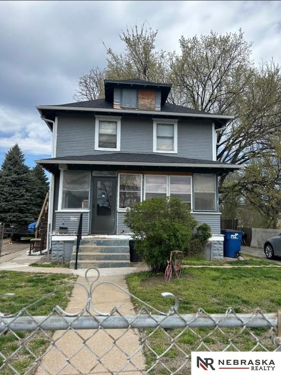 2864 Bristol Street, Omaha, NE 68111
