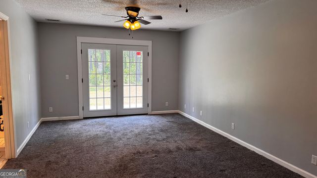 144 Live Oak Lane, Claxton, GA 30417