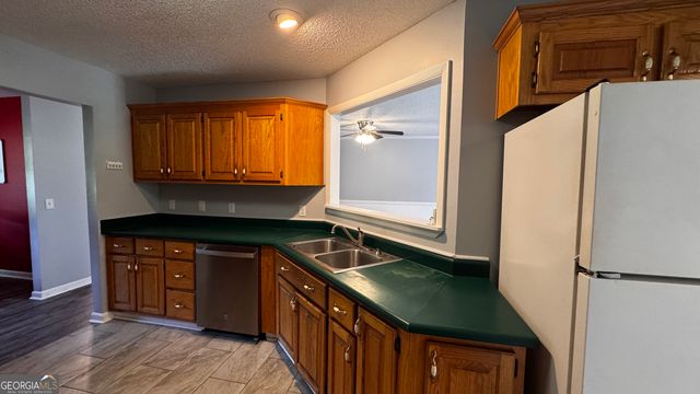 144 Live Oak Lane, Claxton, GA 30417