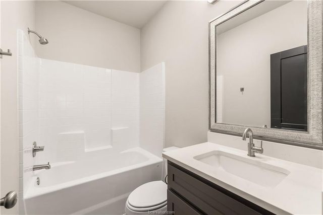 405 Aurora Court, College Station, TX 77840