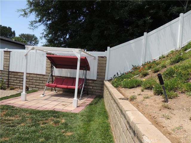 27246 Via Marcia, Saugus, CA 91350