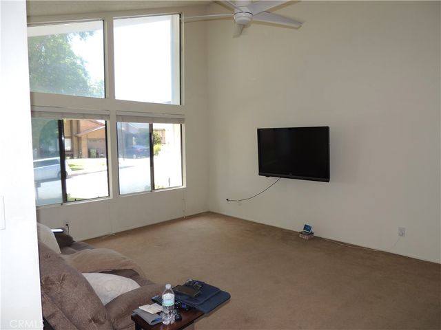 27246 Via Marcia, Saugus, CA 91350