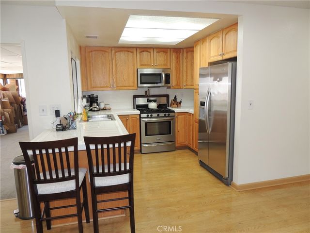 27246 Via Marcia, Saugus, CA 91350