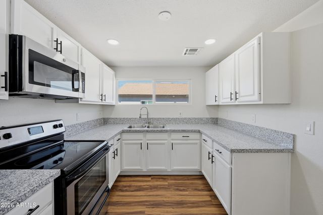 9802 N 13TH Avenue, Phoenix, AZ 85021
