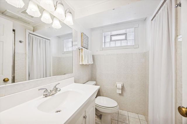 10031 S Homan Avenue, Evergreen Park, IL 60805