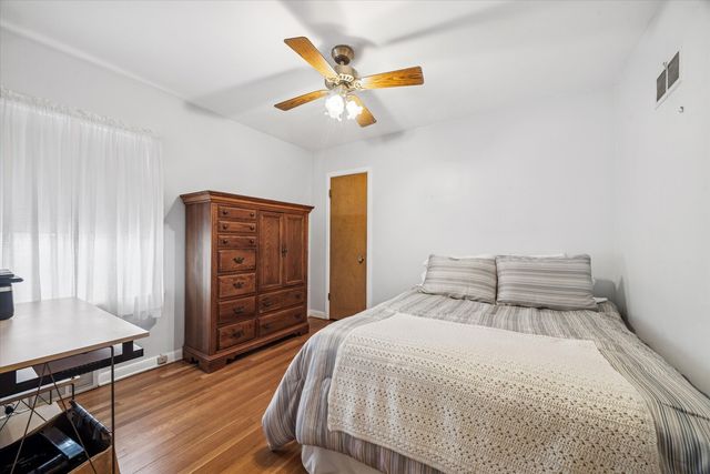 10031 S Homan Avenue, Evergreen Park, IL 60805