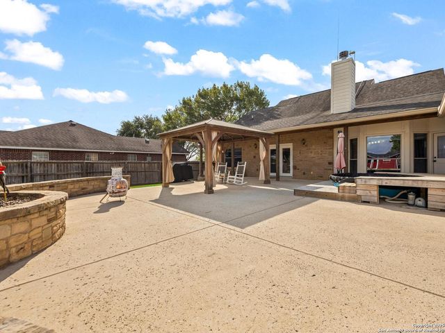 14531 CHANCE BLVD, Lytle, TX 78052