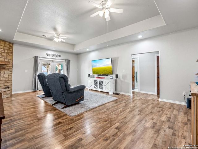 14531 CHANCE BLVD, Lytle, TX 78052