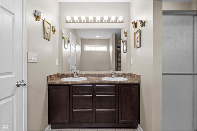 11851 Fawn Crest, Indianapolis, IN 46235
