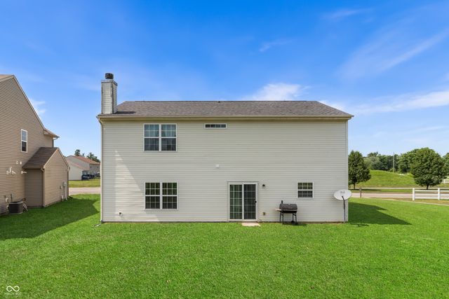 11851 Fawn Crest, Indianapolis, IN 46235