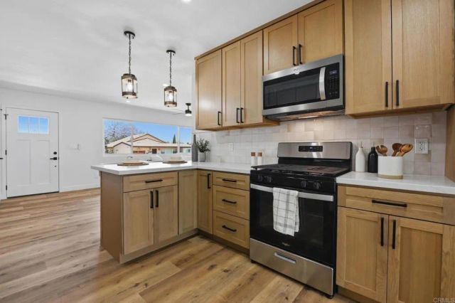 3648 Nassau Dr, San Diego, CA 92115