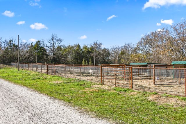 465 E War Horse Lane, Willard, MO 65781