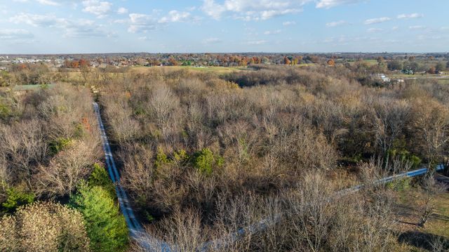 465 E War Horse Lane, Willard, MO 65781