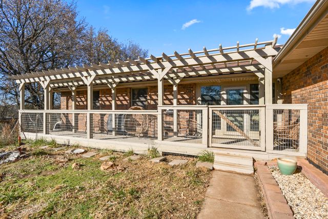 465 E War Horse Lane, Willard, MO 65781