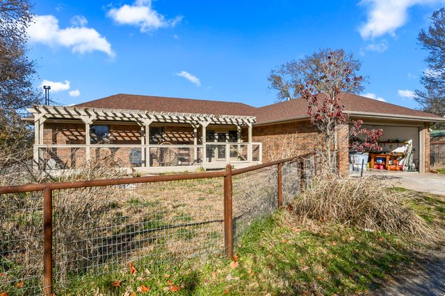 465 E War Horse Lane, Willard, MO 65781