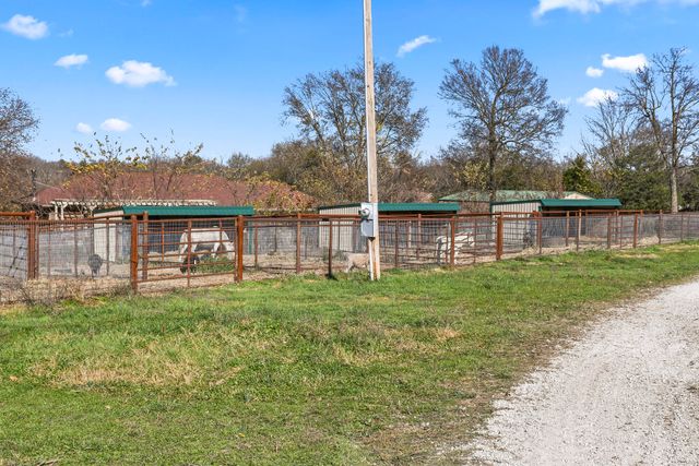 465 E War Horse Lane, Willard, MO 65781