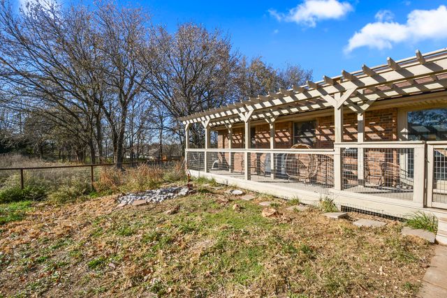 465 E War Horse Lane, Willard, MO 65781