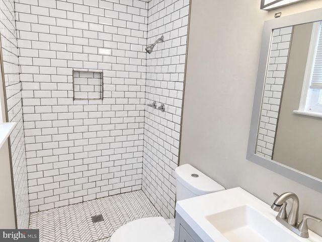 7411 COLCHESTER DR, Clinton, MD 20735