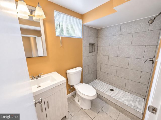 7411 COLCHESTER DR, Clinton, MD 20735
