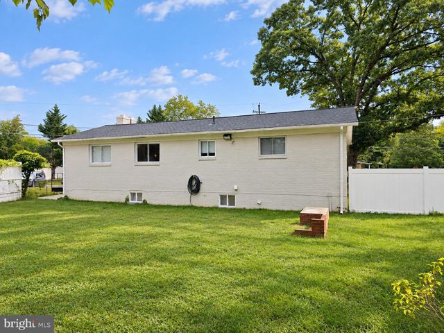7411 COLCHESTER DR, Clinton, MD 20735
