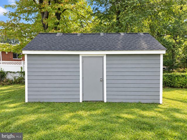 7411 COLCHESTER DR, Clinton, MD 20735