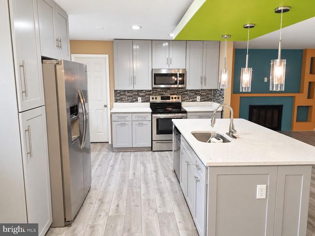 7411 COLCHESTER DR, Clinton, MD 20735