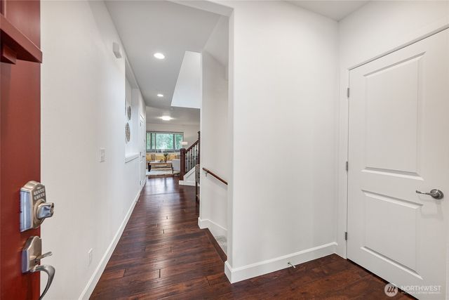 20017 94th Avenue NE, Bothell, WA 98011