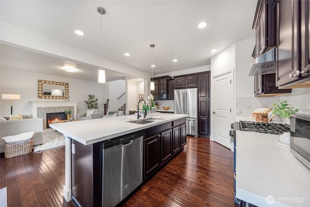 20017 94th Avenue NE, Bothell, WA 98011