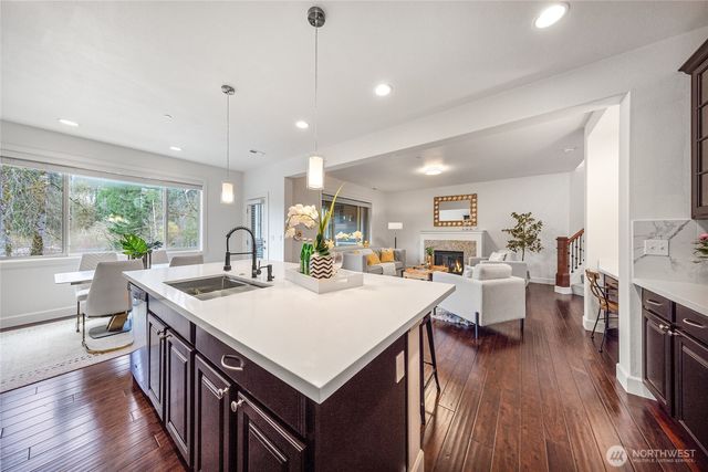 20017 94th Avenue NE, Bothell, WA 98011