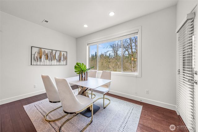 20017 94th Avenue NE, Bothell, WA 98011