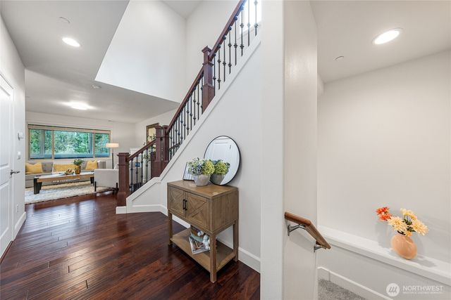 20017 94th Avenue NE, Bothell, WA 98011