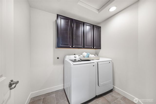 20017 94th Avenue NE, Bothell, WA 98011