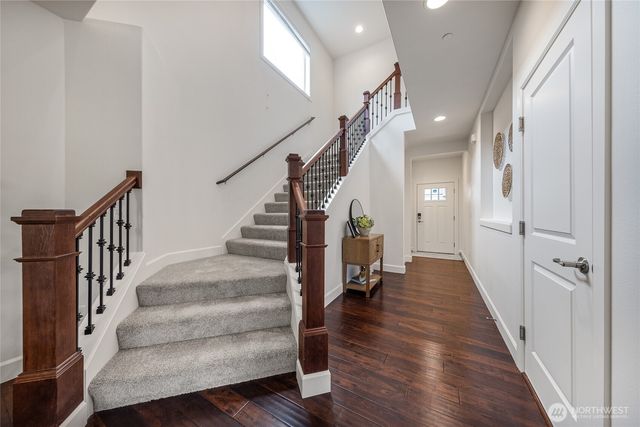 20017 94th Avenue NE, Bothell, WA 98011